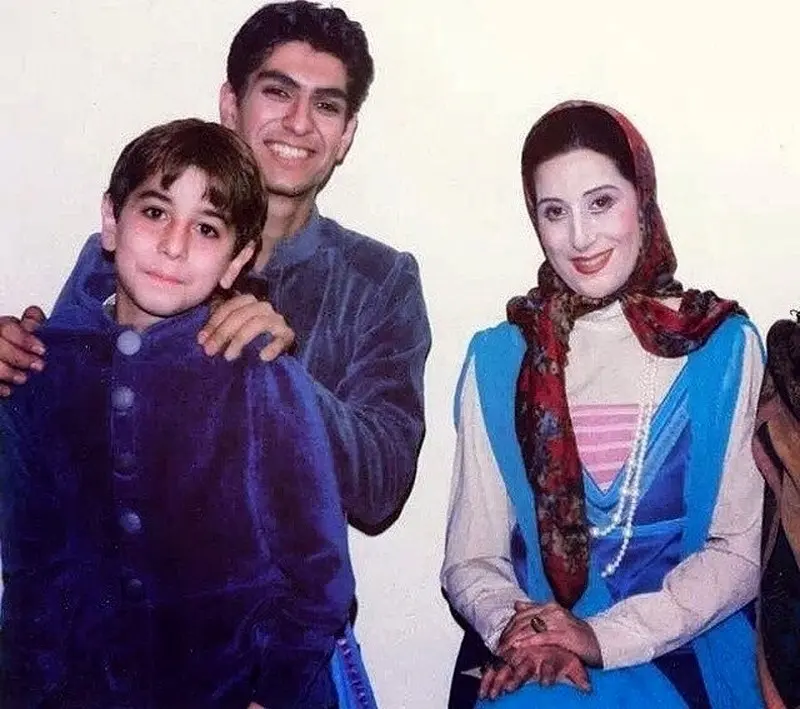 خبر روز | عکس مهدی پاکدل در کنار «فاطمه معتمدآریا» در پشتصحنه یک تئاتر 1 1369