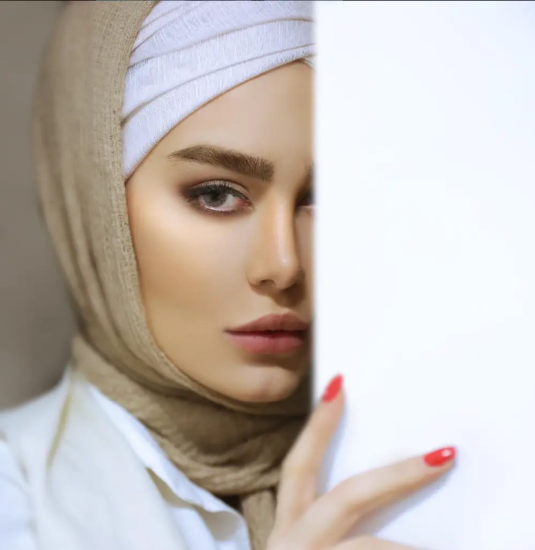 تصویر روز | تغییر چهره دیدنی «سحر قریشی» در نقش یلدا سریال دلنوازان 1 4