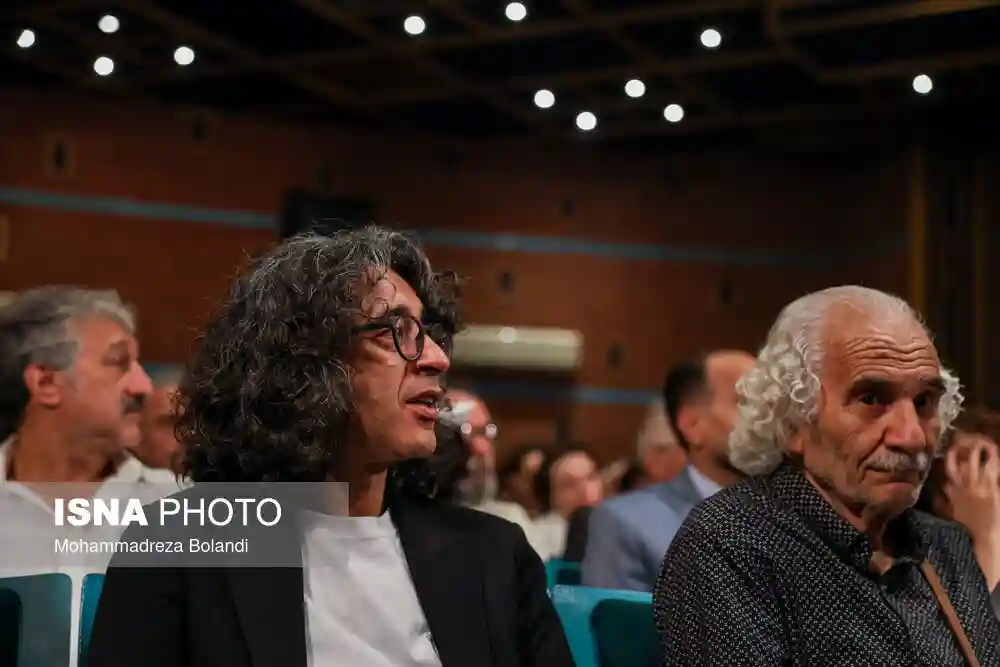 تصاویر ناصر تقوایی در مراسم یادبود 100 53