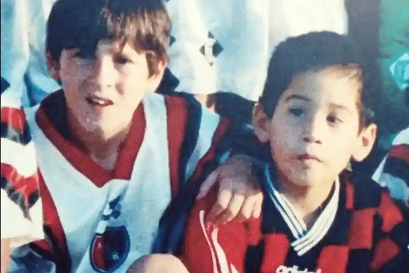 سفر در زمان| فاش شدن لقب جالب مسی در کودکی 17655390719921