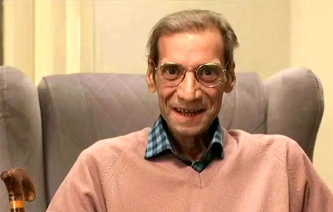 سفر در زمان؛ تغییر چهره «حسین محب اهری» بازیگر و مجری قدیمی تلویزیون در جوانی 2 1240