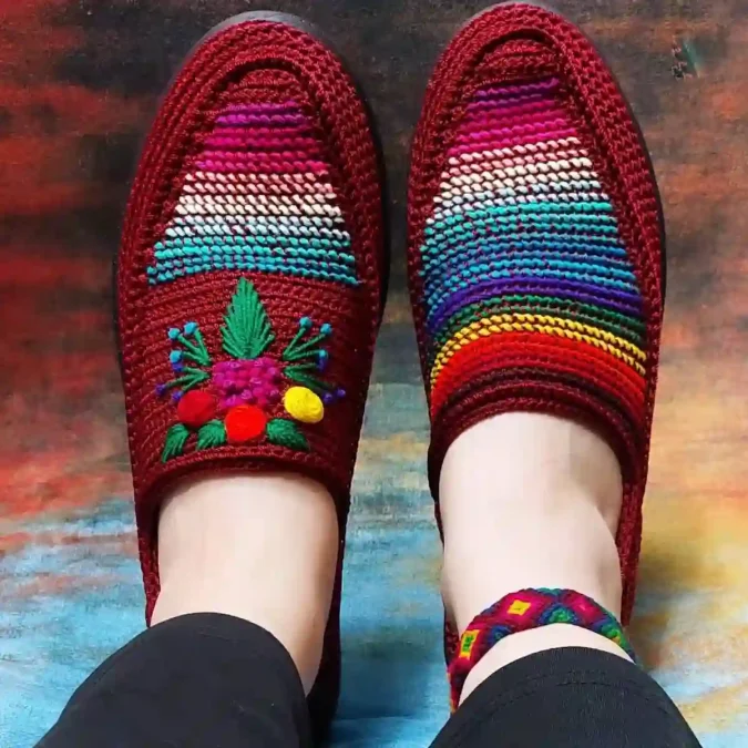 داستانهای پشت پرده: چرا گیوههای تابستونی اینقدر محبوباند؟ گیوه اسپرت قرمز