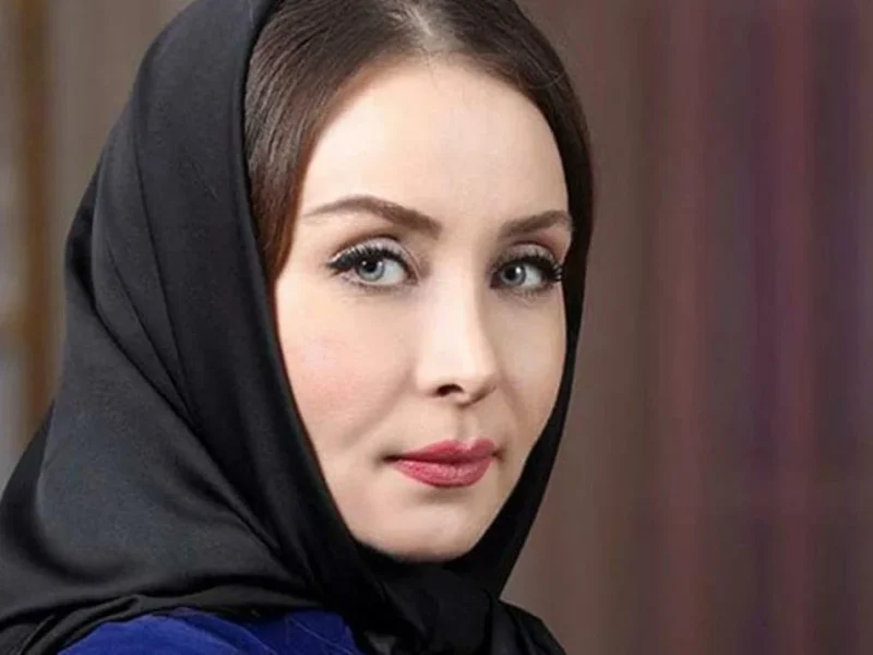 تصویر روز | استایل جذاب و آبی حدیث فولادوند در یک کنسرت چهره روز | استایل جذاب و آبی حدیث فولادوند در یک کنسرت