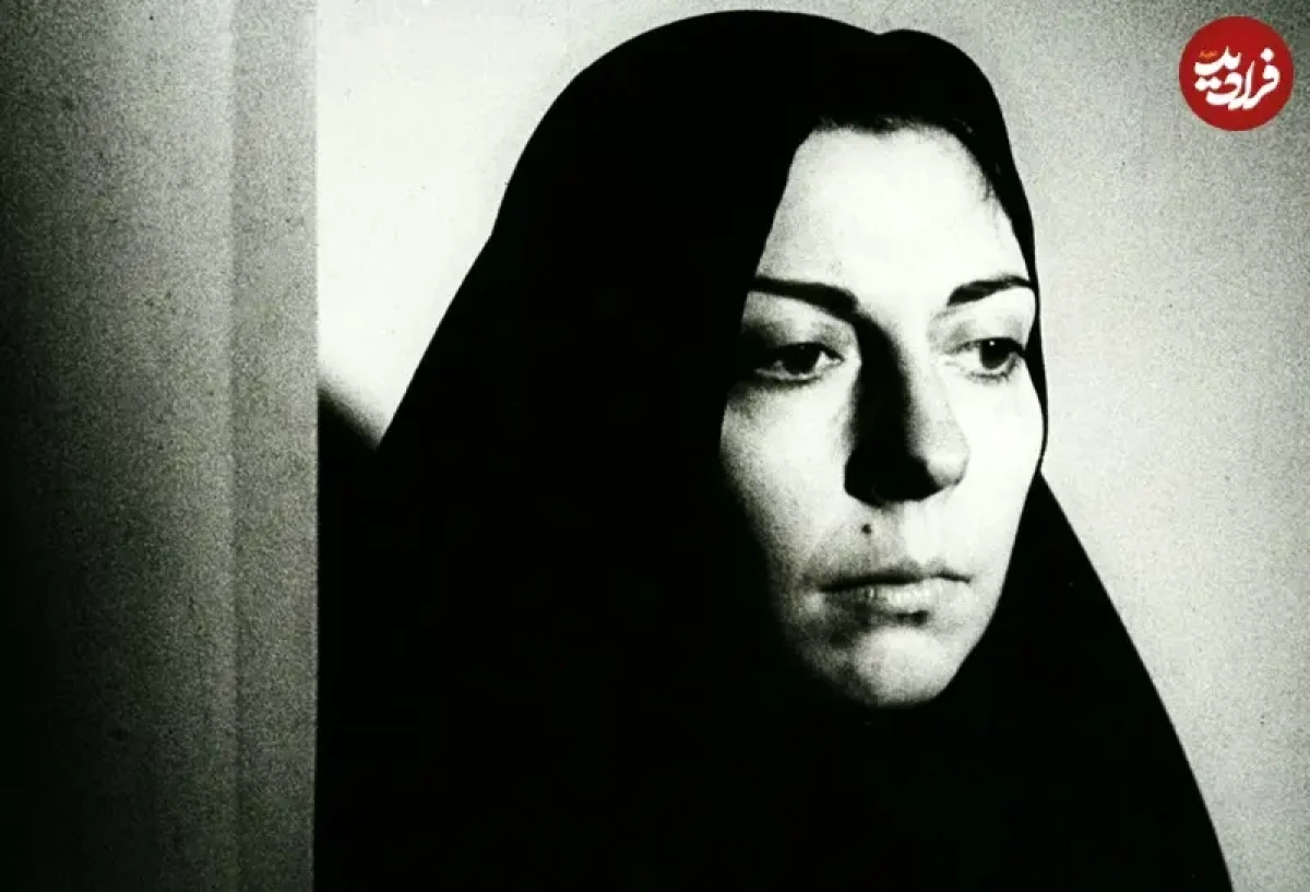 عکس| سفر زمان؛ چهرۀ «ثریا قاسمی» در 30 سالگی در اولین فیلمش قبل از انقلاب؛ سال 49 عکس| سفر زمان؛ چهرۀ «ثریا قاسمی» در 30 سالگی در اولین فیلمش قبل از انقلاب؛ سال 49