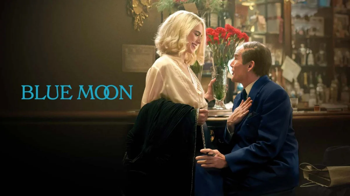 نقد فیلم Blue Moon | وقتی ریچارد لینکلیتر در میانه نورافکن‌ها سقوط می‌کند