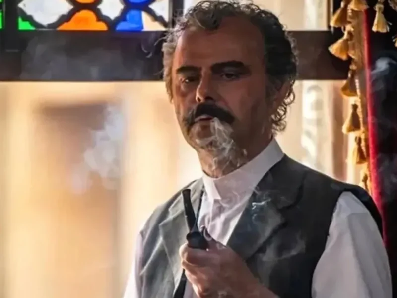 علت جدایی علی مصفا از سریال «بامداد خمار» چه بود؟