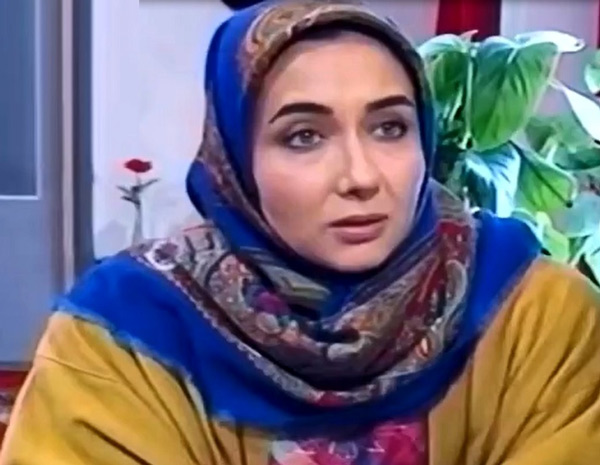 تصویر روز | عکسی قدیمی از کتایون ریاحی جوان در سریال پرمخاطب «پدرسالار» / بازگشت به دهه ۷۰ Untitled 6 2