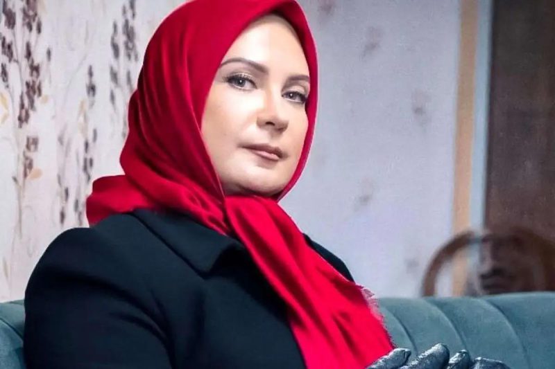 خبر روز؛ لعیا زنگنه در «بدنام» متفاوت ظاهر شد، بازی مرموزی که عماد و یلدا را به هم میدوزد لعیا زنگنه در «بدنام» متفاوت ظاهر شد، بازی مرموزی که عماد و یلدا را به هم میدوزد