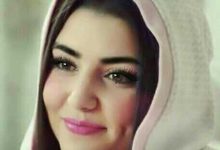 عکس | نگاهی به دکوراسیون مجلل و چشم‌نواز خانه هانده ارچل با حال‌وهوای کریسمسی؛ از درخت پرزرق‌وبرق تا چیدمان لاکچری و خاص! - آموزش بافتنی و قلاب بافی در خانه | کسب درآمد با کار دستی