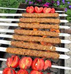 خلاقیت خنده دار یک ایرانی برای به سیخ کشیدن کباب حماسه آفرید/ مغز اینو باید طلا گرفت + عکس - آموزش بافتنی و قلاب بافی در خانه | کسب درآمد با کار دستی