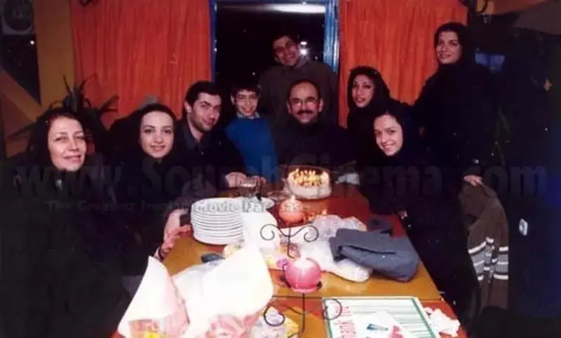 سفر به گذشته | عکس دیدنی «پارسا پیروزفر» و «ترانه علیدوستی» 24 سال پیش در پشتصحنه اولین فیلمش 20d44d8b9d1a412b8c503e96e4ee4571 1