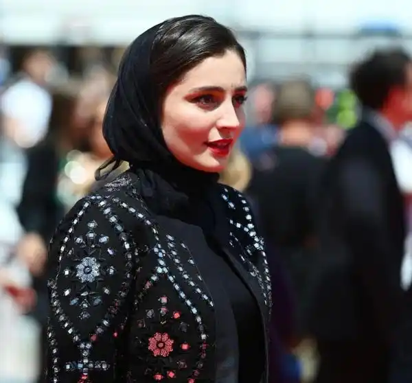 خبر روز | زندگی خصوصی سها نیاستی، عکسهای شخصی و بیوگرافی 21 62