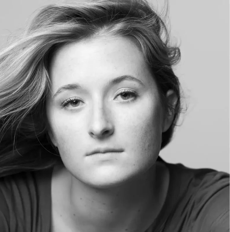 نگاه روز | تصاویر خصوصی، عکس‌های شخصی گریس گامر و بیوگرافی