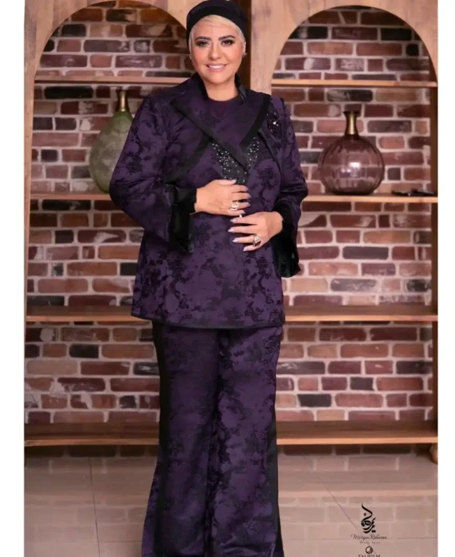 این روزها رابعه اسکویی در 59 سالگی با انتشار عکس جدیدش به اوج زیبایی خود رسید! 291fab07 1