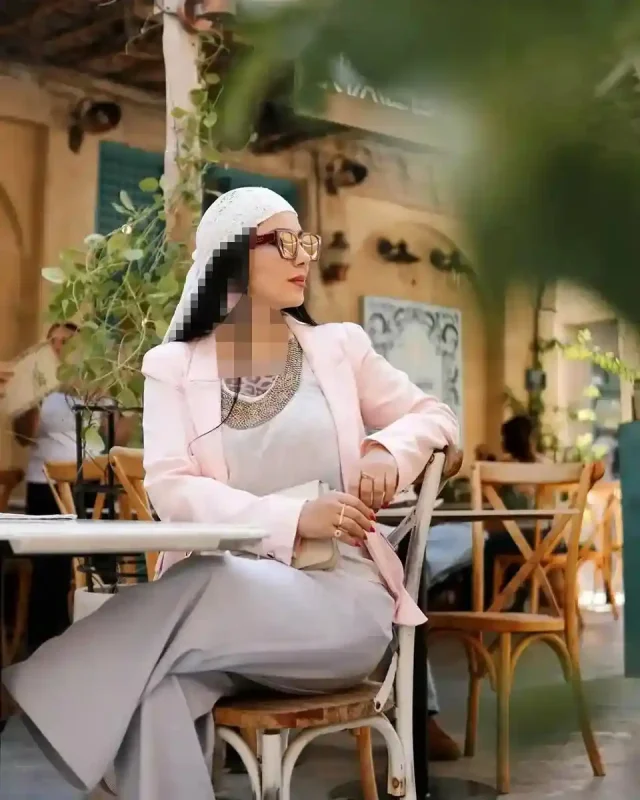 عکسهای لو رفته از خانم بازیگر سریال بامداد خمار در دبی جلب توجه کرد 4139034b