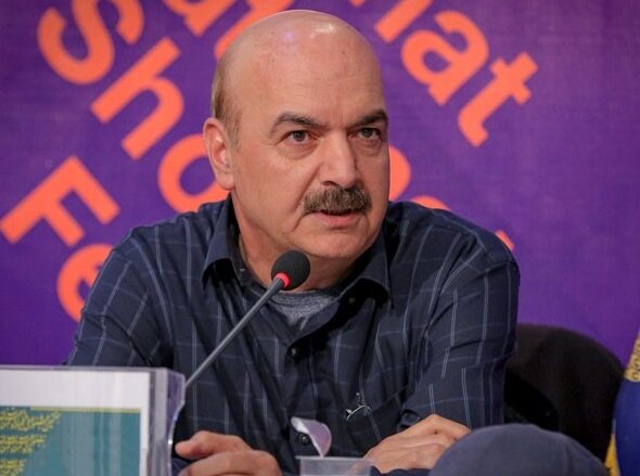 تاریخ وبگردی | تصویری کمتر دیده شده از ایرج طهماسب در مدرسه موش ها