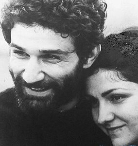 سفر به گذشته | عکس عاشقانه مهدی هاشمی و گلاب آدینه در اوایل ازدواج 4f148f74 1