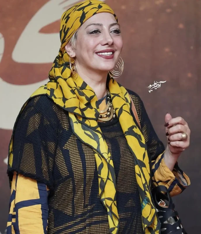 خبر روز | عکس مادرانه «زهرا داوودنژاد» با دخترش یلدا به اکران خصوصی آمد 53 48
