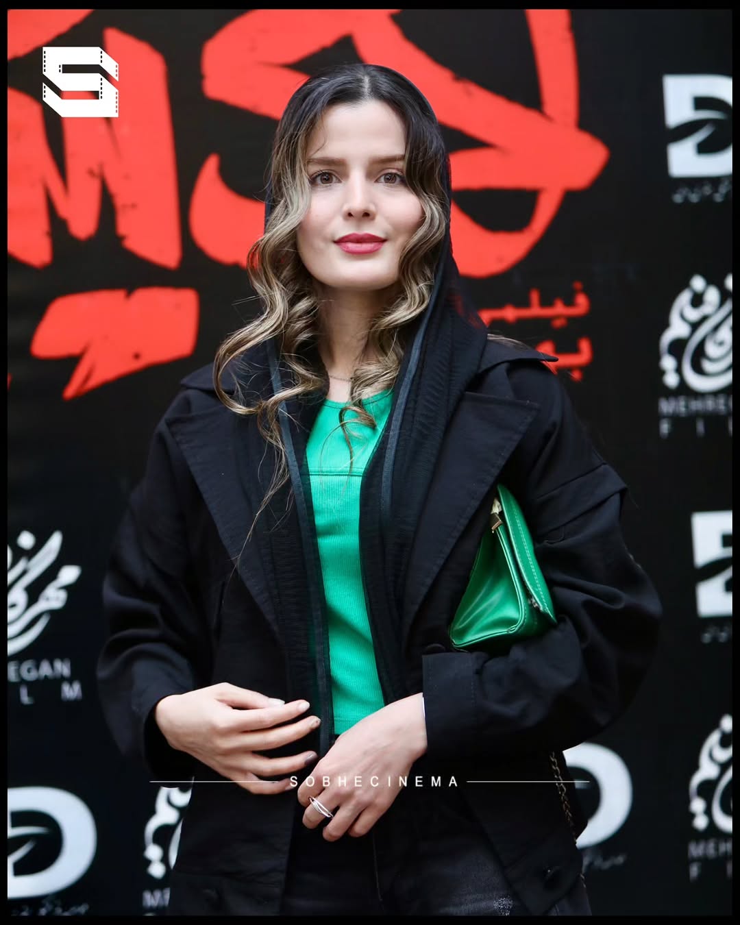 تصویر روز | استایل جذاب غزاله اکرمی بازیگر نقش سوجان در یک مراسم 562358557_18421971880129363_2886330090766588328_n.heic