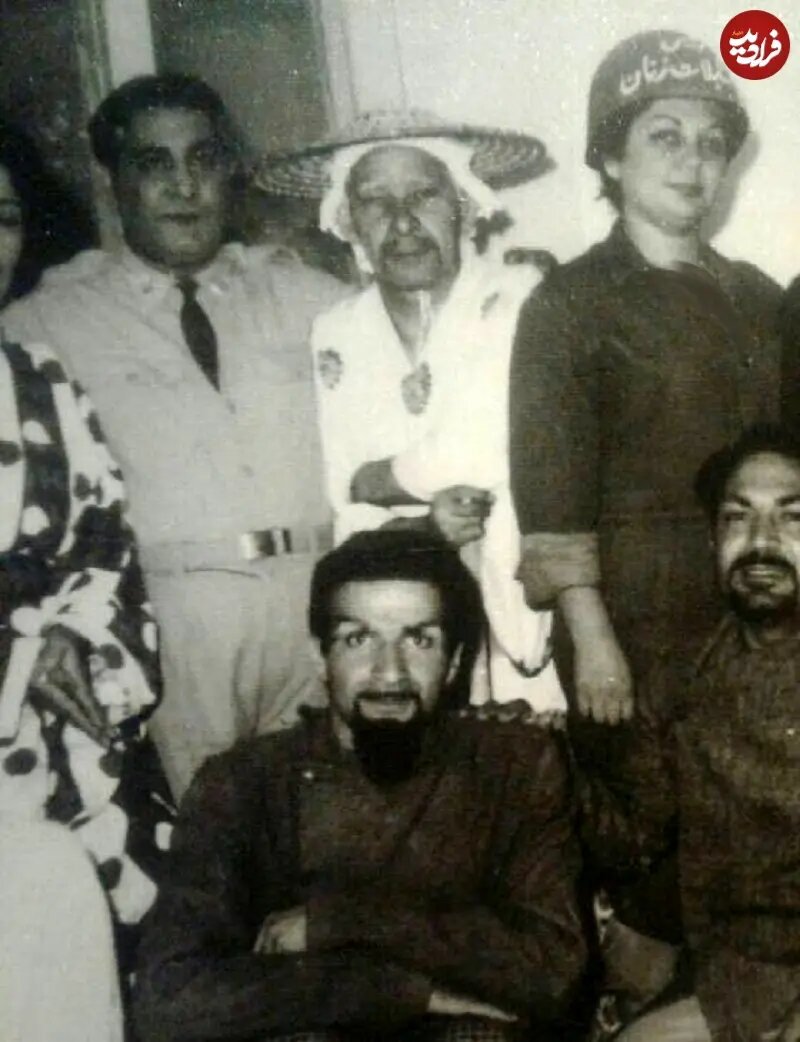 عکس تاریخ| عکس/ حمیده خیرآبادی در ۳۷ سالگی و در پشت صحنه یک تئاتر؛ سال ۱۳۴۰ عکس/ حمیده خیرآبادی در ۳۷ سالگی و در پشت صحنه یک تئاتر؛ سال ۱۳۴۰