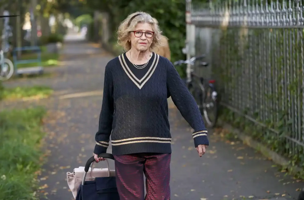 عکس در زمان|بیوگرافی و زندگی خصوصی لیزا کرویتزر، بازیگر آلمانی سریال تاریک