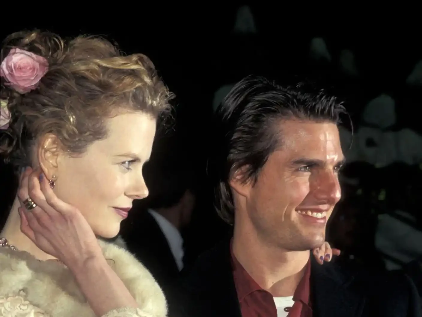 خبر روز | ژست عاشقانه نیکول کیدمن در کنار همسرش تام کروز سال 1376 78089 98 09 98 1 edited