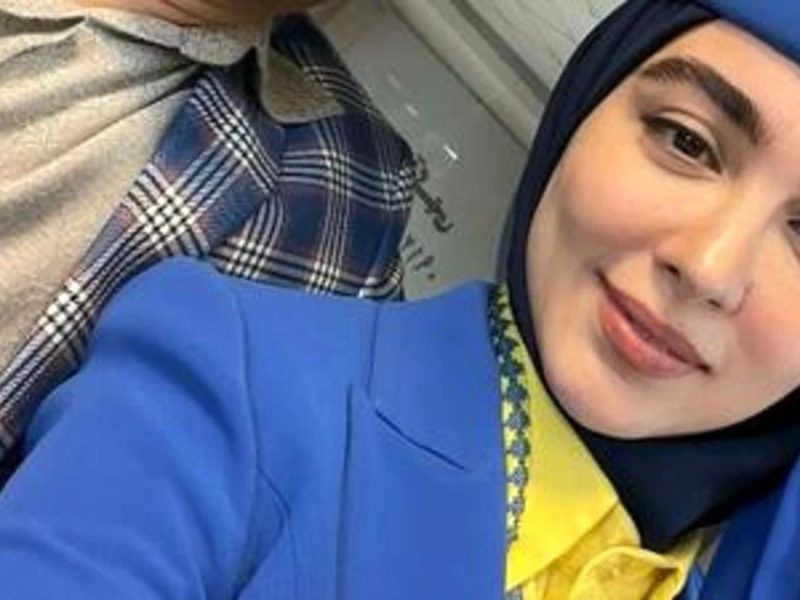 خبر روز | عکس از استایل سرخپوستی نیکا سریال «پایتخت» در یک مراسم جلبتوجه کر عکس از استایل سرخپوستی نیکا سریال «پایتخت» در یک مراسم جلبتوجه کر