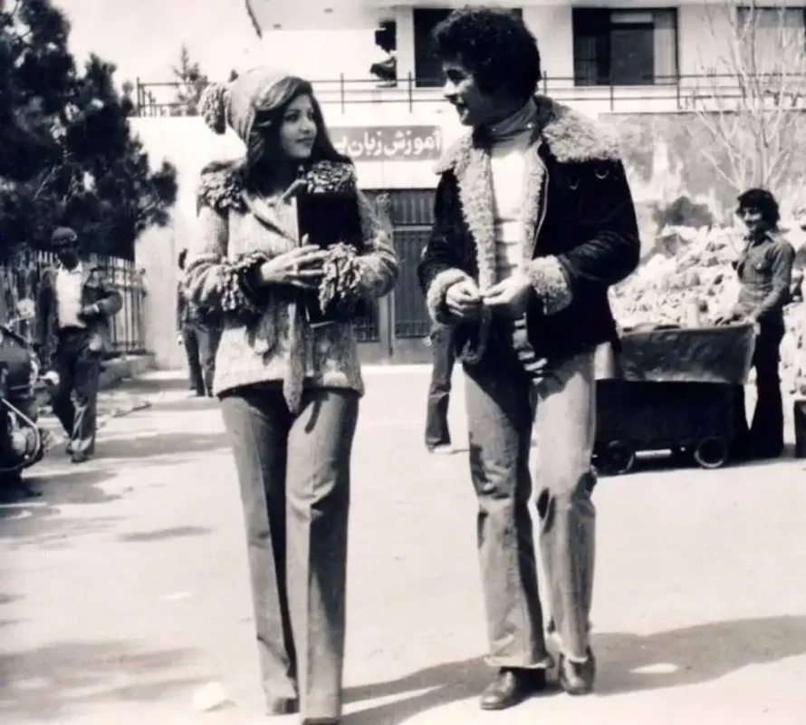 سفر در زمان| عکس قدم زدن «بهروز وثوقی و نگین» در تهران سال 55 888215f9 1