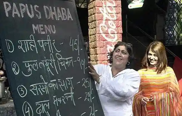 سفر در زمان| عکس «آیشواریا رای» در پشت صحنه فیلم عروس و تعصب در بمبئی 99 62