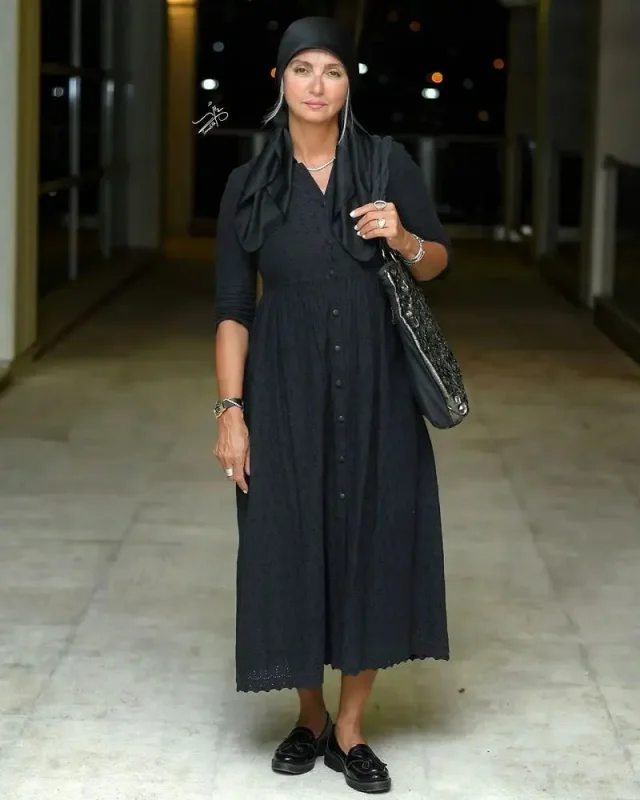 تصویر روز | استایل جذاب و مدرن رویا جاویدنیا در ۶۰ سالگی D8B1D988DB8CD8A7D8ACD8A7D988DB8CD8AFD986DB8CD8A7 5