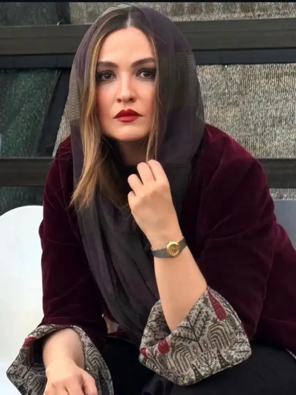 تصویر روز | گلاره عباسی با استایلی تازه DAAFD984D8A7D8B1D987D8B9D8A8D8A7D8B3DB8C28929