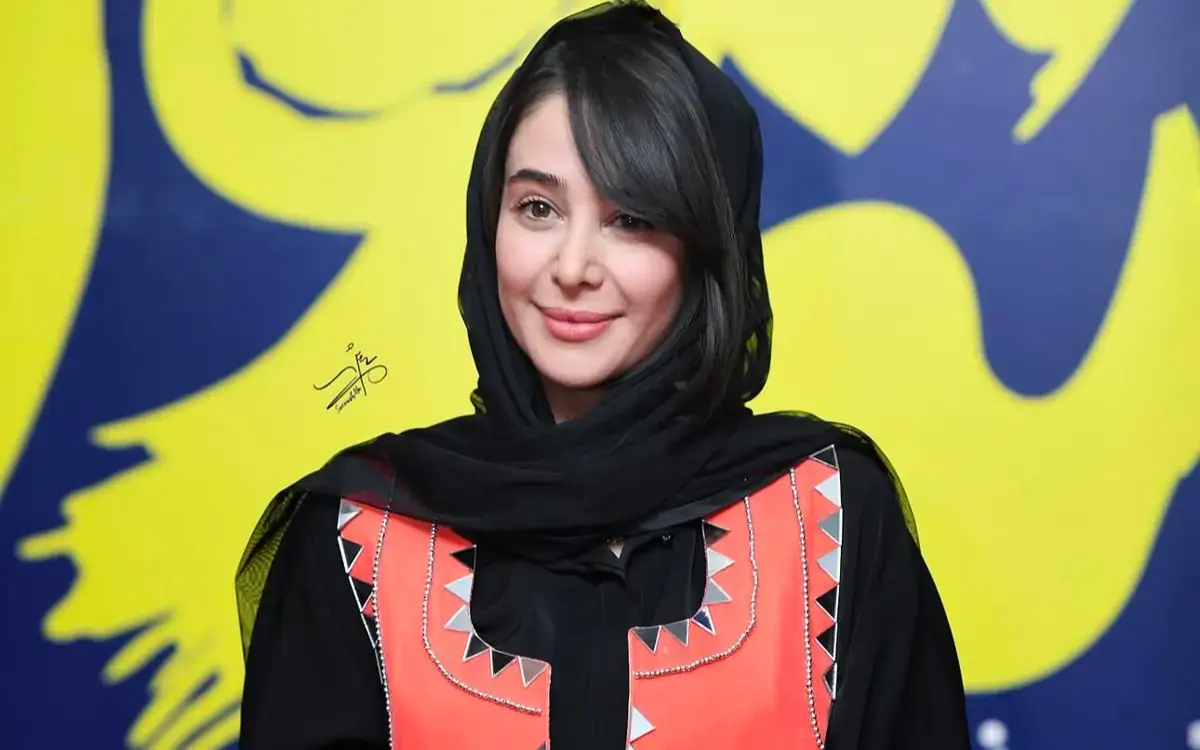 Elnaz Habibi 3.jpg 1