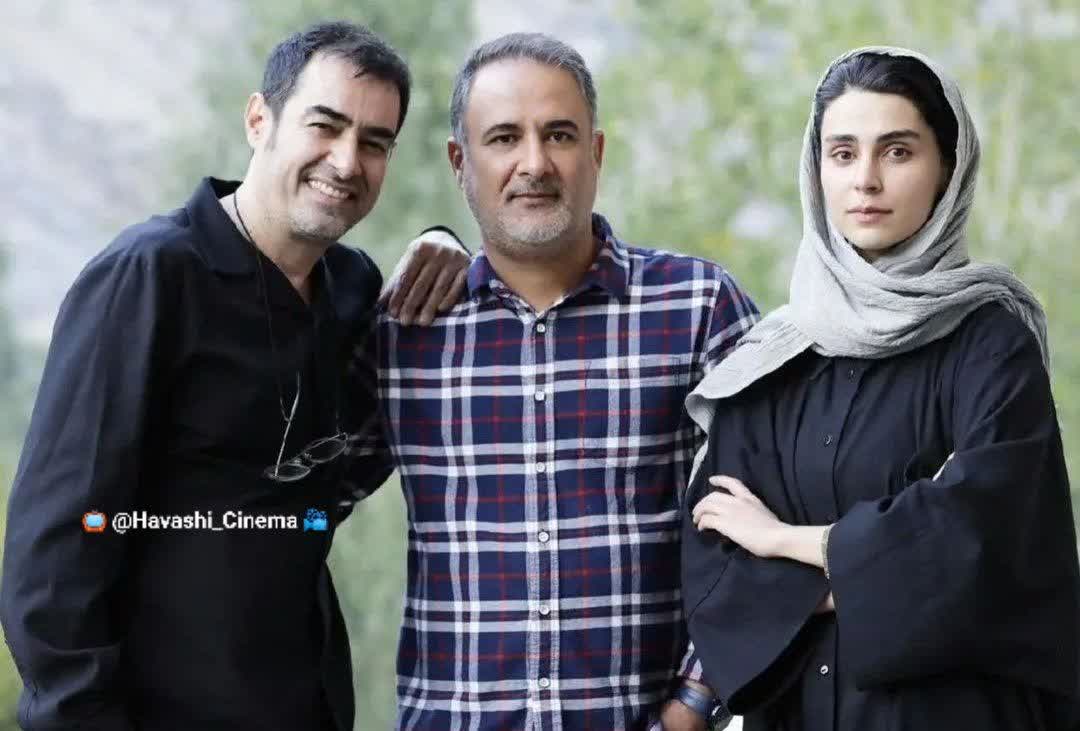 تاریخ وبگردی | تصویری از شهاب حسینی، لاله مرزبان و رضا دادویی در پشت صحنه سریال «پوکر»  