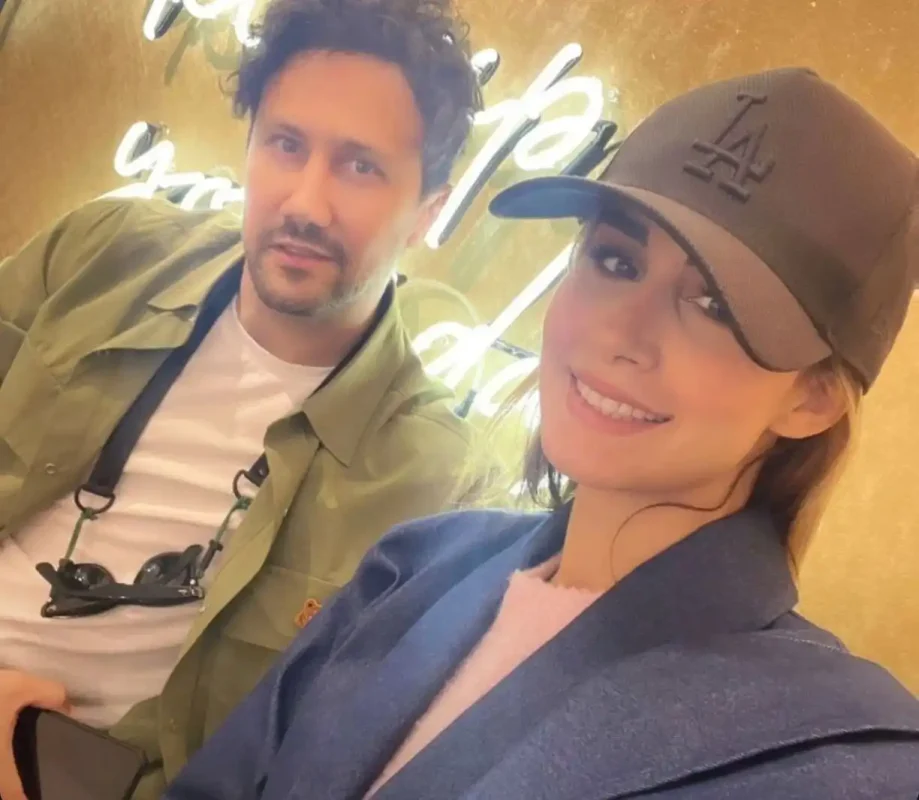 خبر روز | تصویری از شاهرخ استخری در کنار همسرش IMG 20241128 140831 189 1