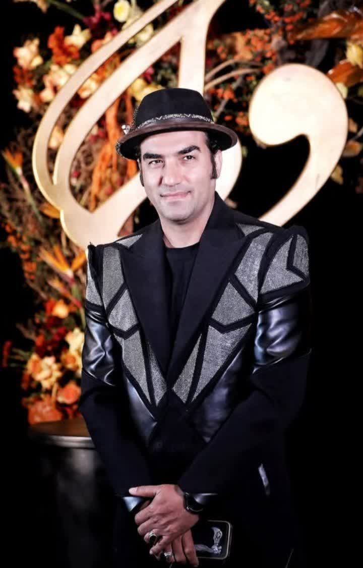 تاریخ وبگردی | تغییر چهره رضا یزدانی در جشنواره حافظ