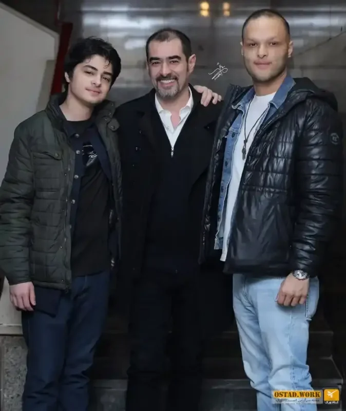 تصویر روز | استایل جذاب شهاب حسینی و فرزندانش در نمایشگاه عکس همسرش ساناز ارجمند Image01 228 1