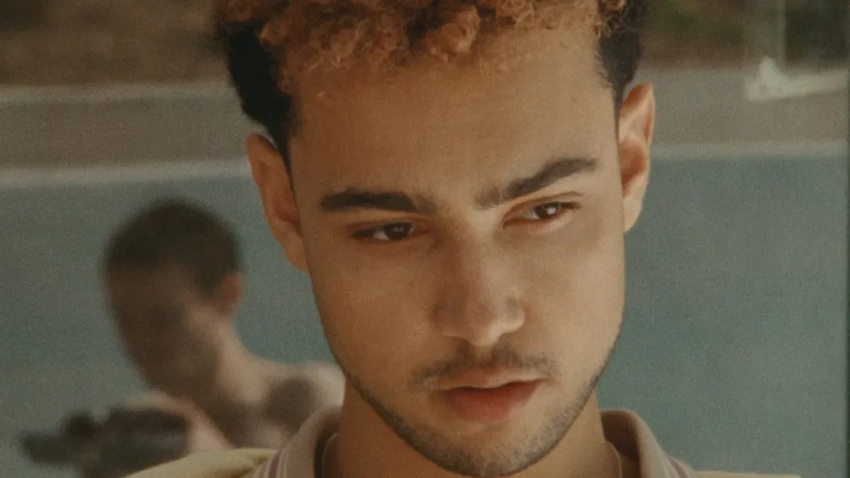 نقدها و نمرات فیلم Lurker