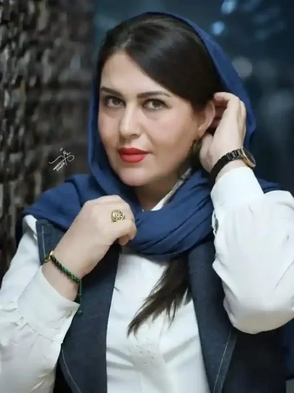 خبر روز | استایل خاص و جذاب گیتی قاسمی بازیگر محبوب زیرخاکی Screenshot 2024 12 23 235430 600x800 1 1.webp 1