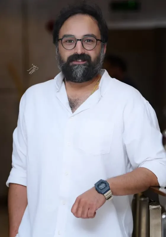 تصویر روز | عکس جنجالی از نیلوفر کوخانی و کاوه خداشناس در مراسم اکران خصوصی Screenshot 2025 07 21 171605 1