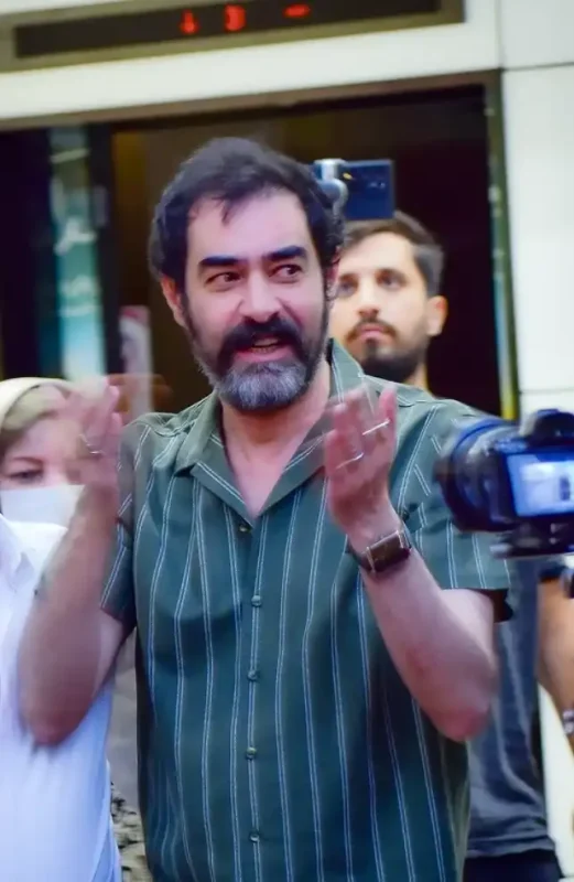 تصویر روز | چهره دیدنی غزل شاکری در کنار شهاب حسینی Screenshot 2025 07 22 083351