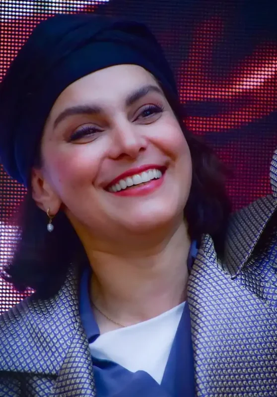 تصویر روز | چهره دیدنی غزل شاکری در کنار شهاب حسینی Screenshot 2025 07 22 083419