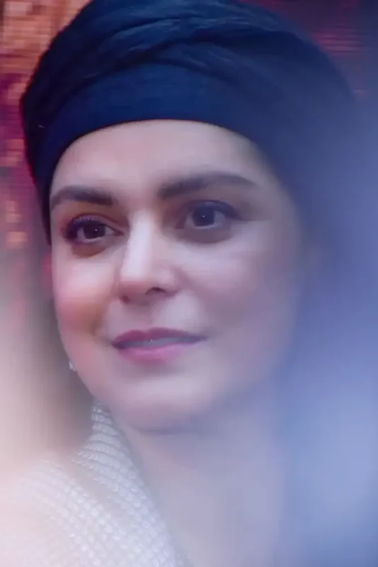 تصویر روز | چهره دیدنی غزل شاکری در کنار شهاب حسینی Screenshot 2025 07 22 083431