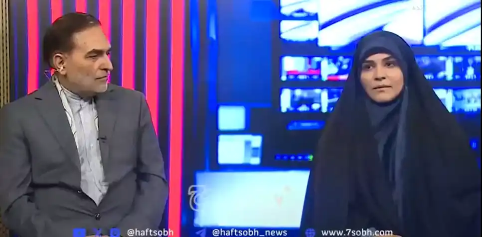 خبر روز | بازگشت مجدد مجری شیرزن دقایقی پس از حمله به صدا و سیما Screenshot 2025 08 15 143951