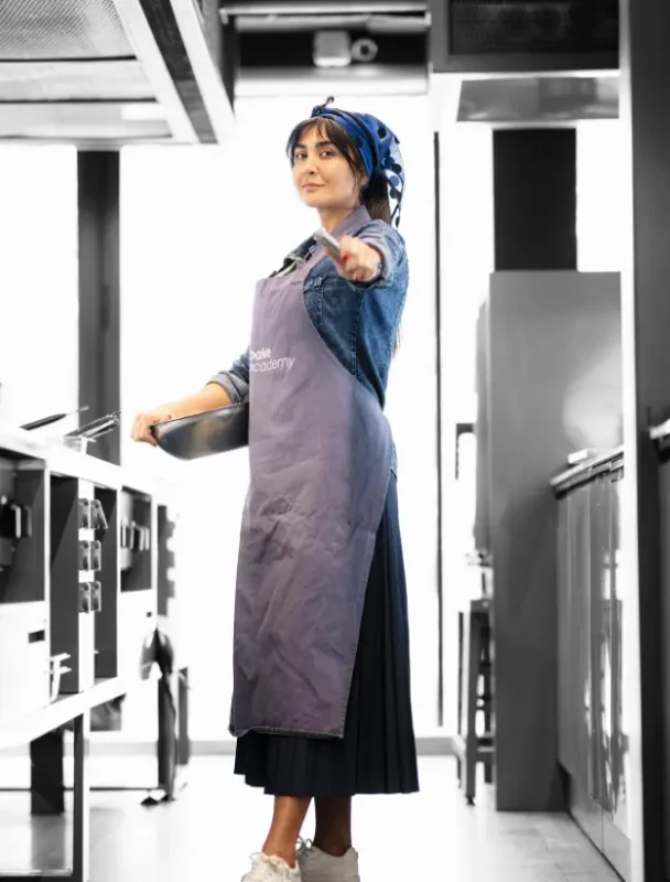 تصویر روز | استایل دیدنی و جذاب مریم معصومی با ژست متفاوت در آشپزخانه Screenshot 2025 08 27 204009 1