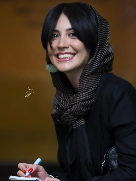 تصویر روز | اکران مردمی ناتوردشت؛ هادی حجازی فر و شبنم قربانی Screenshot 2025 09 10 024202 1