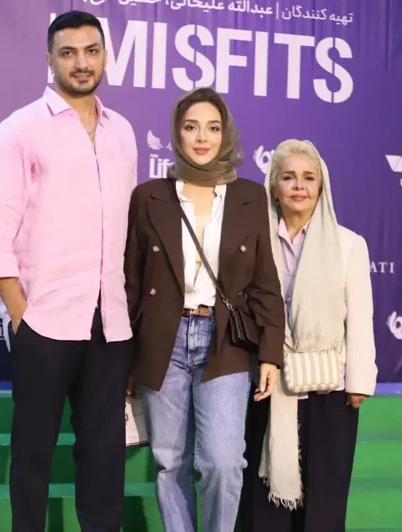 تصویر روز | بهاره رهنما و المیرا دهقانی در اکران خصوصی Screenshot 2025 09 14 165859 1