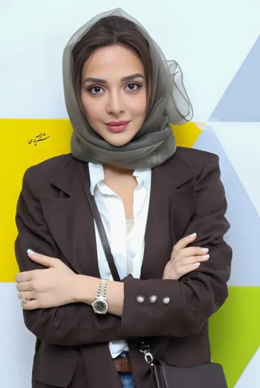 تصویر روز | بهاره رهنما و المیرا دهقانی در اکران خصوصی Screenshot 2025 09 14 165938 1