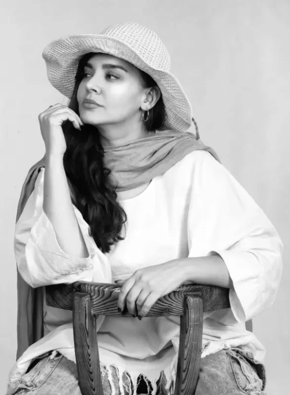 تصویر روز | عکس دیدنی و استایل خاص ندا قاسمی Screenshot 2025 09 19 002614 1