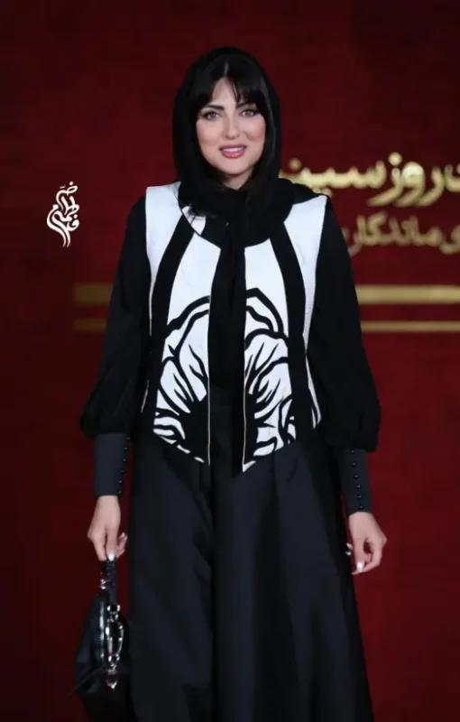 تصویر روز | چهره دیدنی هلیا امامی و استایل جذابش Screenshot 2025 09 20 000403 1