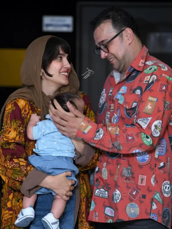 تصویر روز | عکس جدید مونا کرمی و سپند امیرسلیمانی در کنار فرزندشان Screenshot 2025 09 21 232052 1